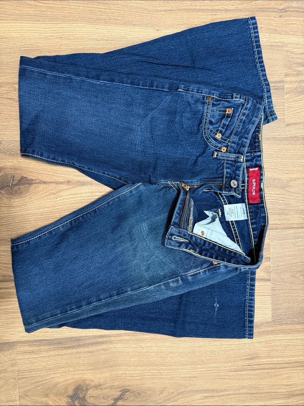 Levi’s 518 Superlow